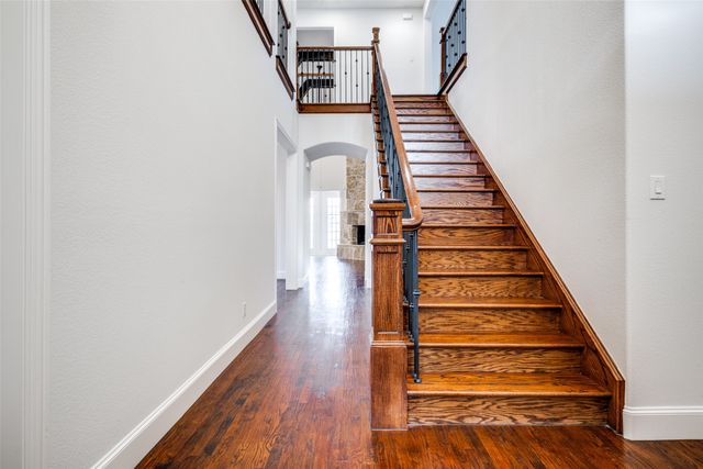 1401 Goldenrod Circle, Lantana, TX 76226