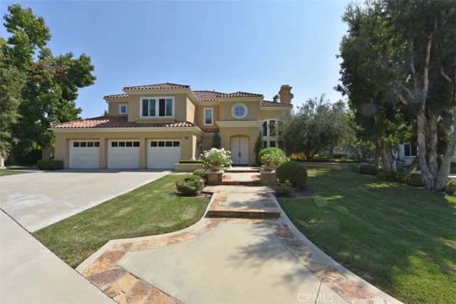 12 Brigadier, Irvine, CA 92603