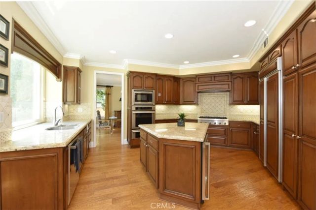 12 Brigadier, Irvine, CA 92603