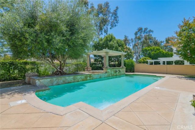 12 Brigadier, Irvine, CA 92603