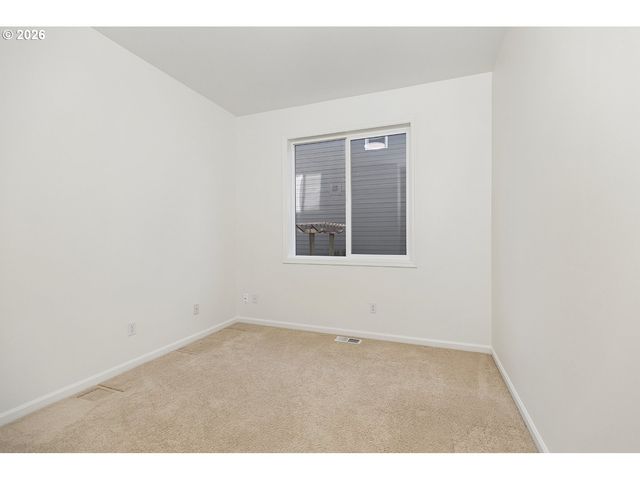 11511 Nw CYRUS Ln, Portland, OR 97229