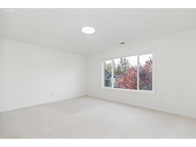 11511 Nw CYRUS Ln, Portland, OR 97229