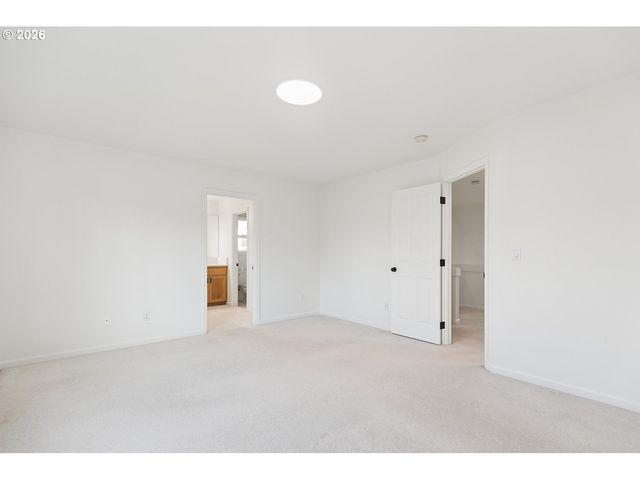 11511 Nw CYRUS Ln, Portland, OR 97229