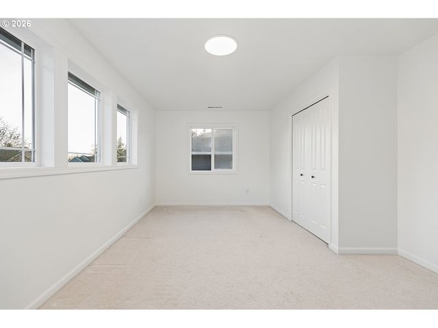 11511 Nw CYRUS Ln, Portland, OR 97229