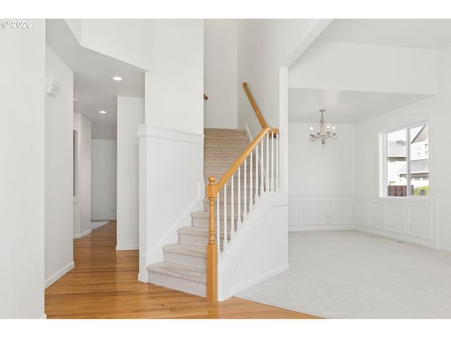 11511 Nw CYRUS Ln, Portland, OR 97229
