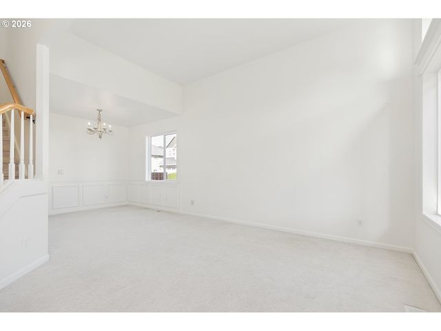 11511 Nw CYRUS Ln, Portland, OR 97229