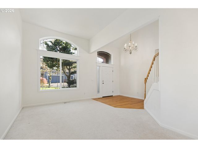 11511 Nw CYRUS Ln, Portland, OR 97229