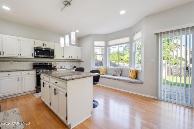 67 Glen Oaks Court, Old Bridge, NJ 08857