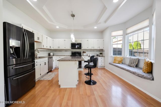 67 Glen Oaks Court, Old Bridge, NJ 08857