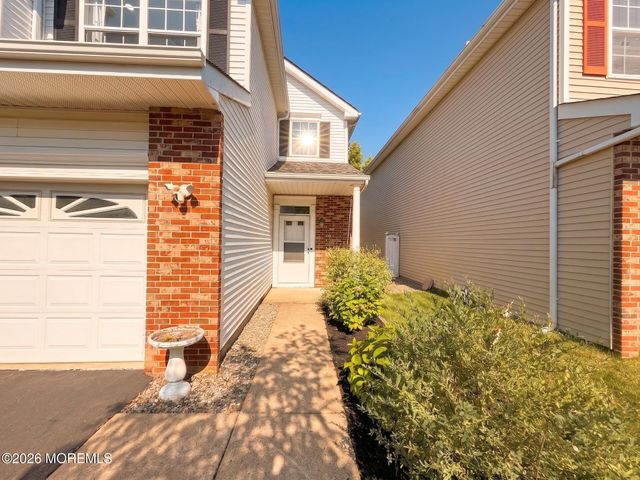 67 Glen Oaks Court, Old Bridge, NJ 08857