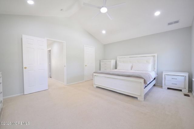 67 Glen Oaks Court, Old Bridge, NJ 08857