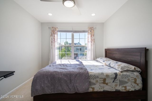 67 Glen Oaks Court, Old Bridge, NJ 08857