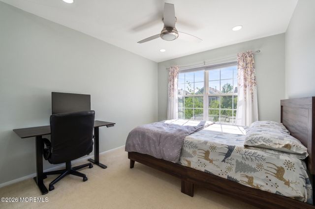 67 Glen Oaks Court, Old Bridge, NJ 08857