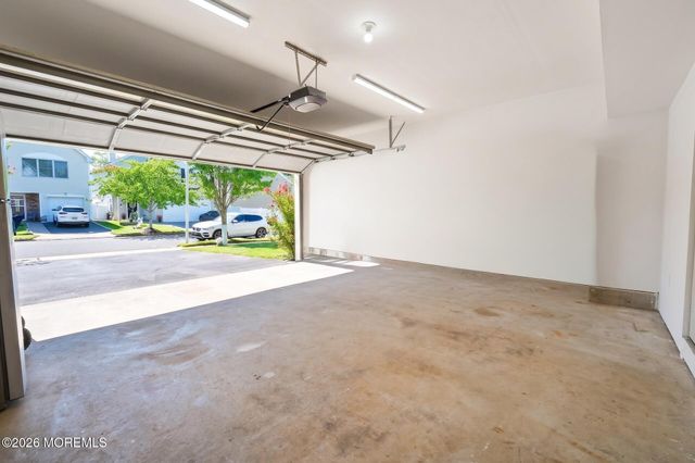 67 Glen Oaks Court, Old Bridge, NJ 08857