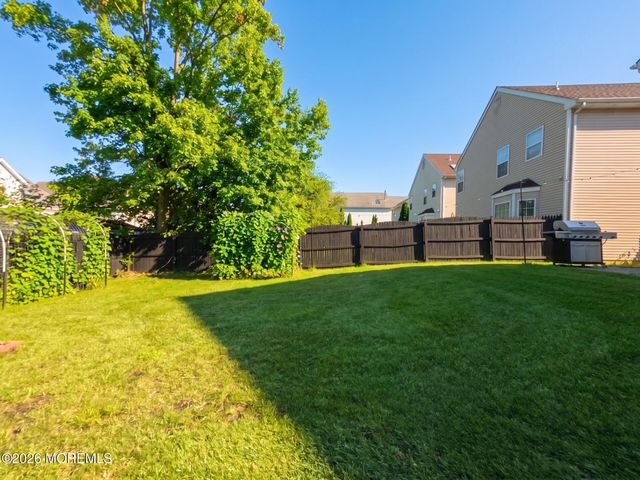 67 Glen Oaks Court, Old Bridge, NJ 08857