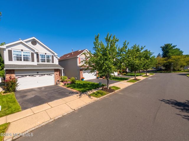 67 Glen Oaks Court, Old Bridge, NJ 08857