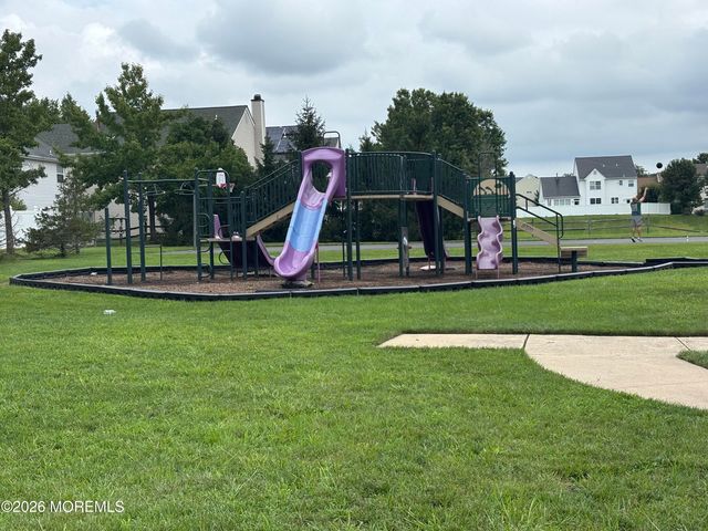 67 Glen Oaks Court, Old Bridge, NJ 08857