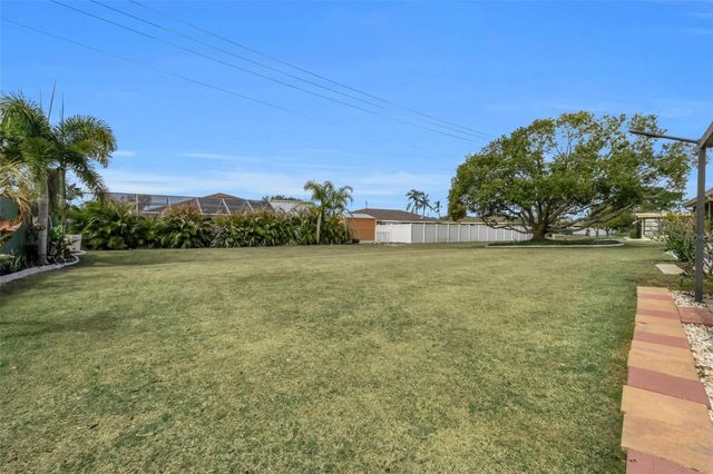 1602 DOWER WAY, Sun City Center, FL 33573