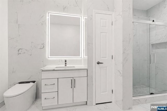 24 Ave At Port Imperial 131, West New York, NJ 07093