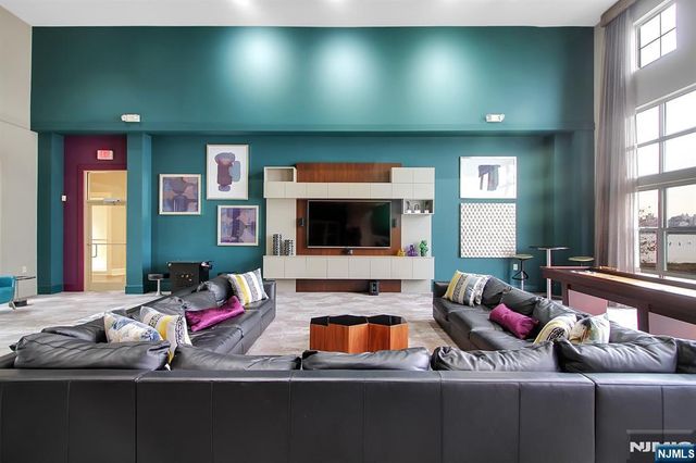 24 Ave At Port Imperial 131, West New York, NJ 07093