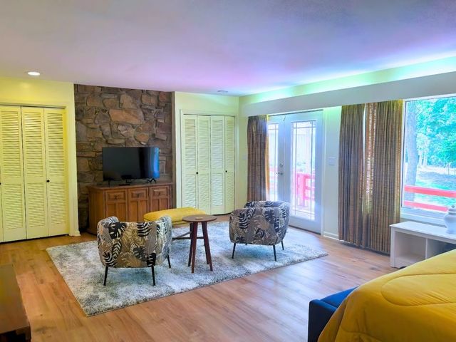 11 Winona Trace, Cherokee Village, AR 72529