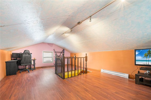 11 Lyman Avenue, North Providence, RI 02911