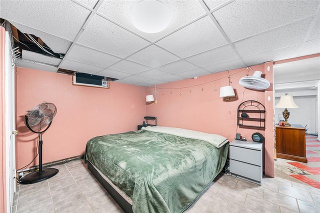 11 Lyman Avenue, North Providence, RI 02911