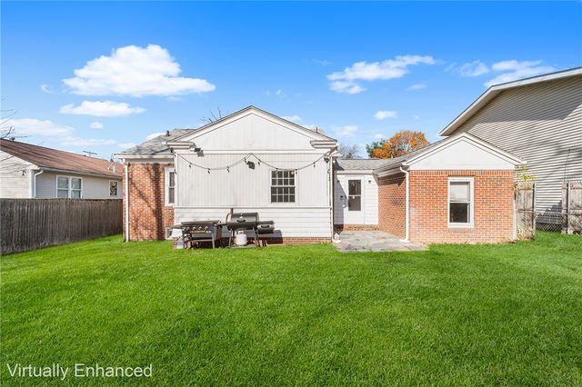 11 Lyman Avenue, North Providence, RI 02911