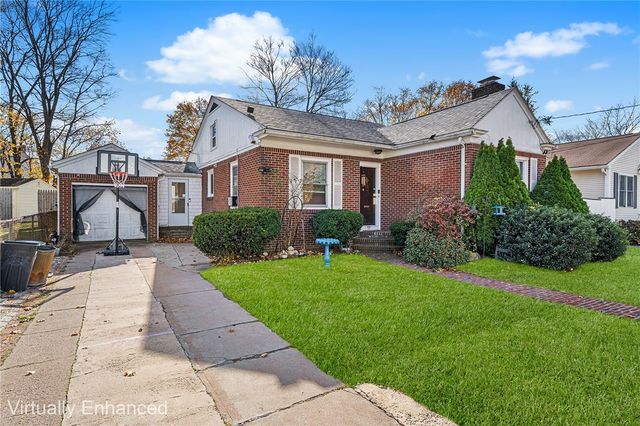 11 Lyman Avenue, North Providence, RI 02911