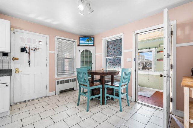 11 Lyman Avenue, North Providence, RI 02911