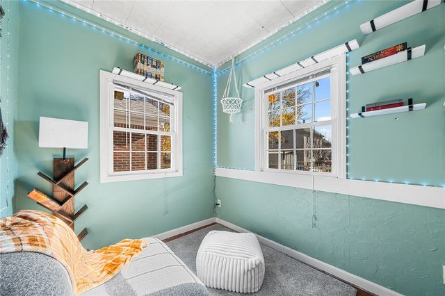 11 Lyman Avenue, North Providence, RI 02911