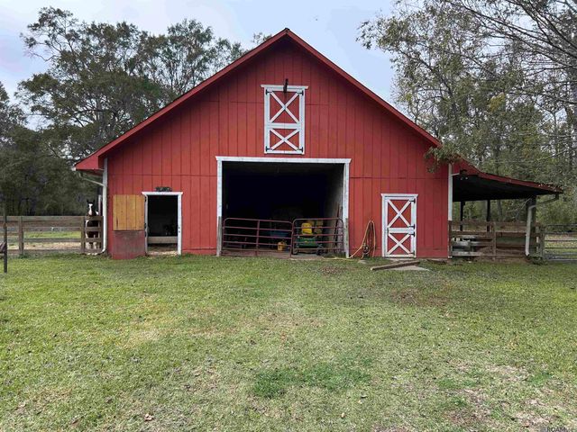 520 Pecan Dr, St Gabriel, LA 70776