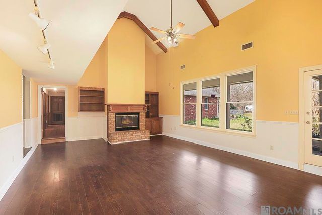 520 Pecan Dr, St Gabriel, LA 70776