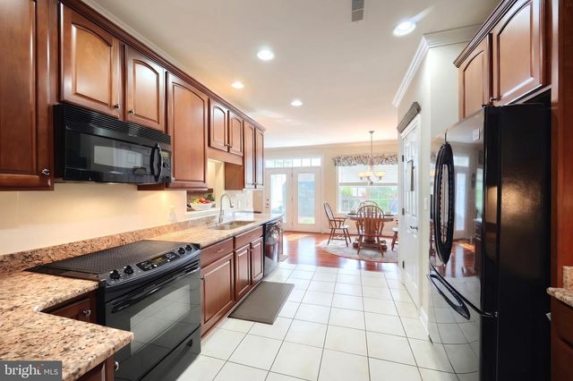 35 WAXWING LN, Gettysburg, PA 17325