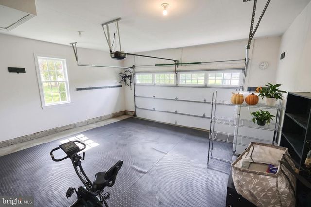 35 WAXWING LN, Gettysburg, PA 17325