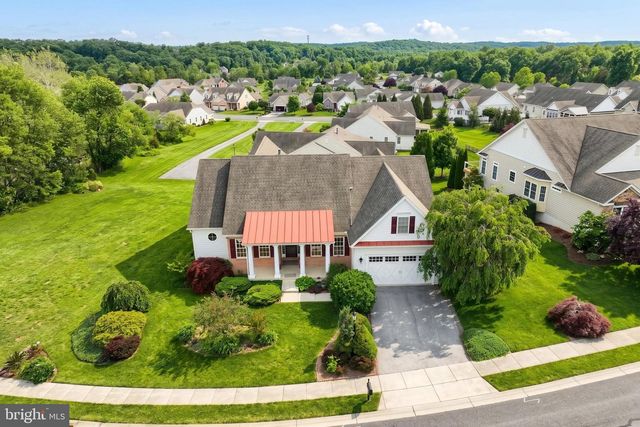 35 WAXWING LN, Gettysburg, PA 17325