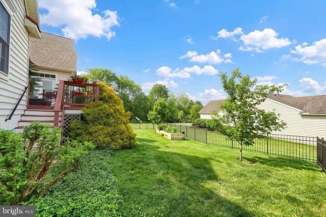 35 WAXWING LN, Gettysburg, PA 17325