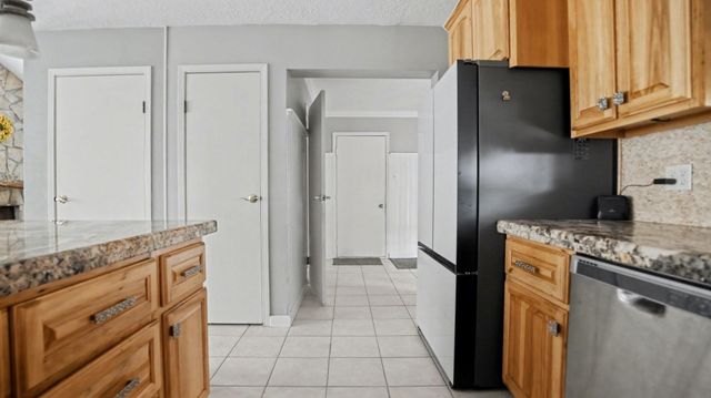 5322 Creek Shadows Drive, Houston, TX 77339