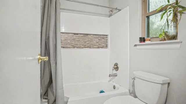 5322 Creek Shadows Drive, Houston, TX 77339