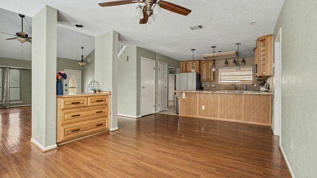 5322 Creek Shadows Drive, Houston, TX 77339