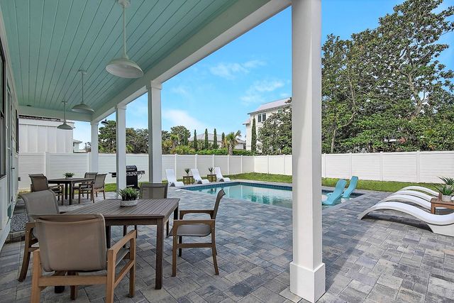 90 Pompano Street, Destin, FL 32541