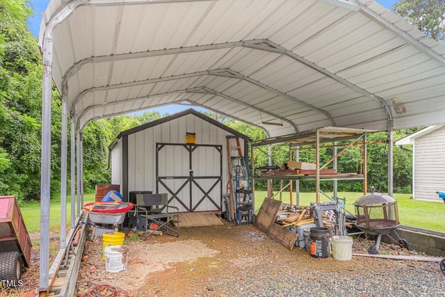 2130 Carolina Road, Burlington, NC 27217