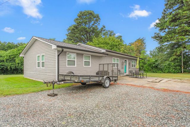 2130 Carolina Road, Burlington, NC 27217