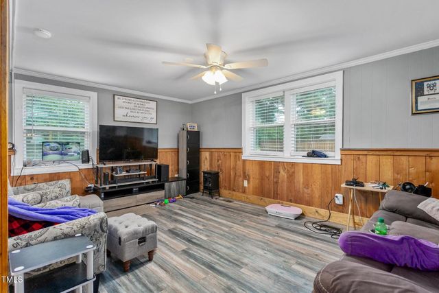 2130 Carolina Road, Burlington, NC 27217