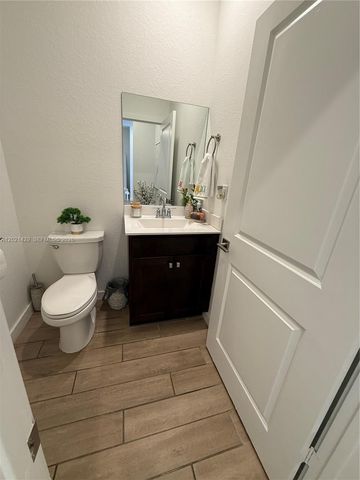 779 SE 18th St 779, Homestead, FL 33034