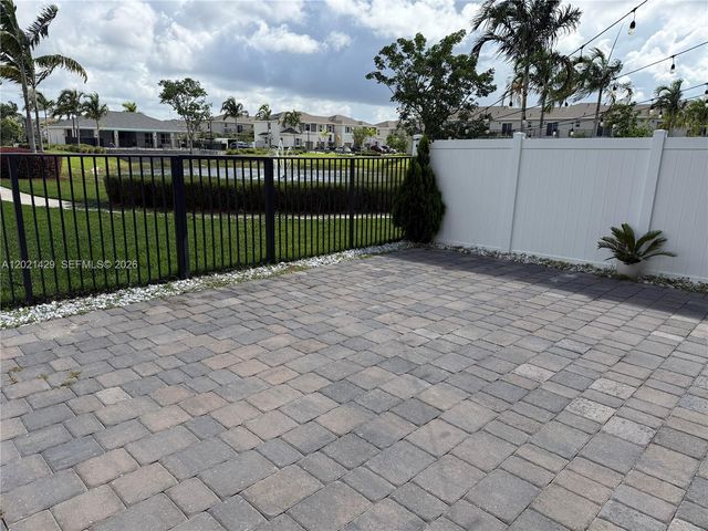 779 SE 18th St 779, Homestead, FL 33034