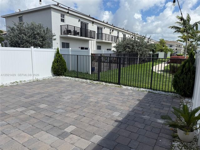 779 SE 18th St 779, Homestead, FL 33034