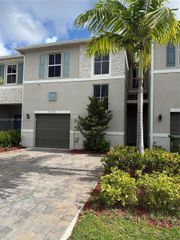 779 SE 18th St 779, Homestead, FL 33034