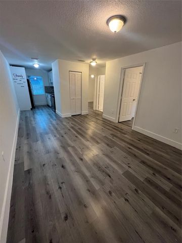 246 NW 14th Street 01, Pompano Beach, FL 33060