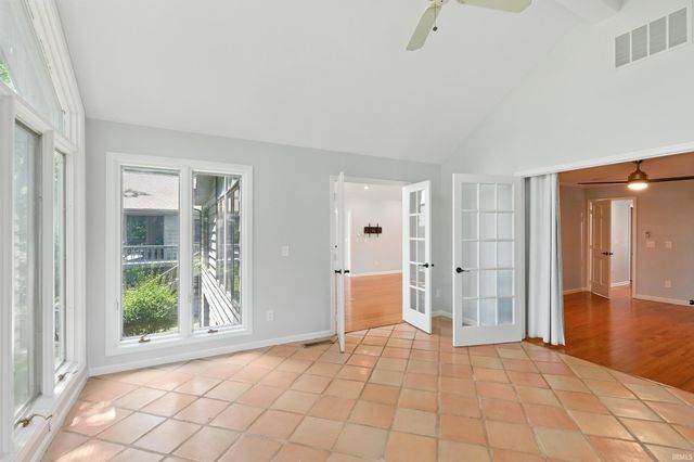 6719 W Canal Pointe Lane, Fort Wayne, IN 46804